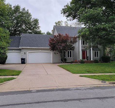 This home was built in 2000 and last sold on -- for $--. . Zillow springfield mo 65809